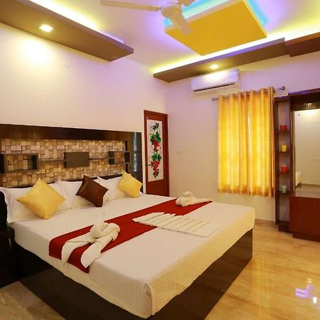 Dayout Regency Alappuzha Exterior photo