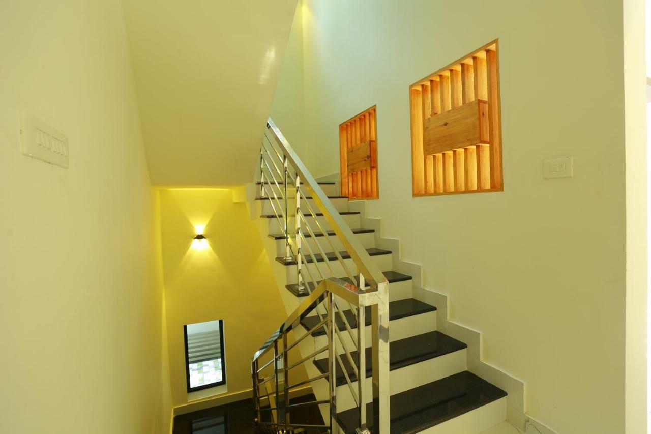 Dayout Regency Alappuzha Exterior photo