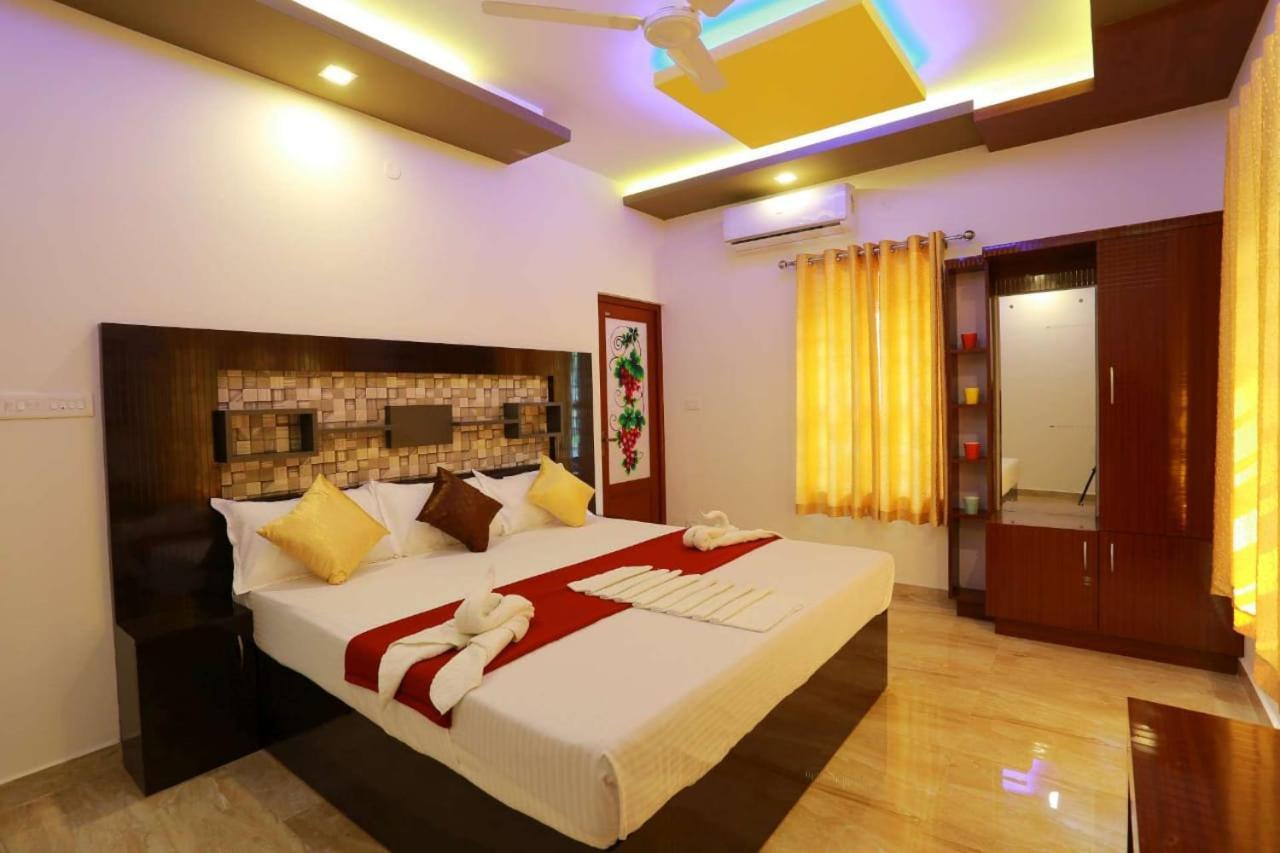 Dayout Regency Alappuzha Exterior photo